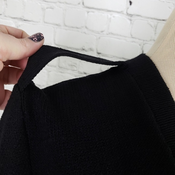 St. John black cropped Button Fronr sweater Size P (0 OR 2) - Picture 5 of 8
